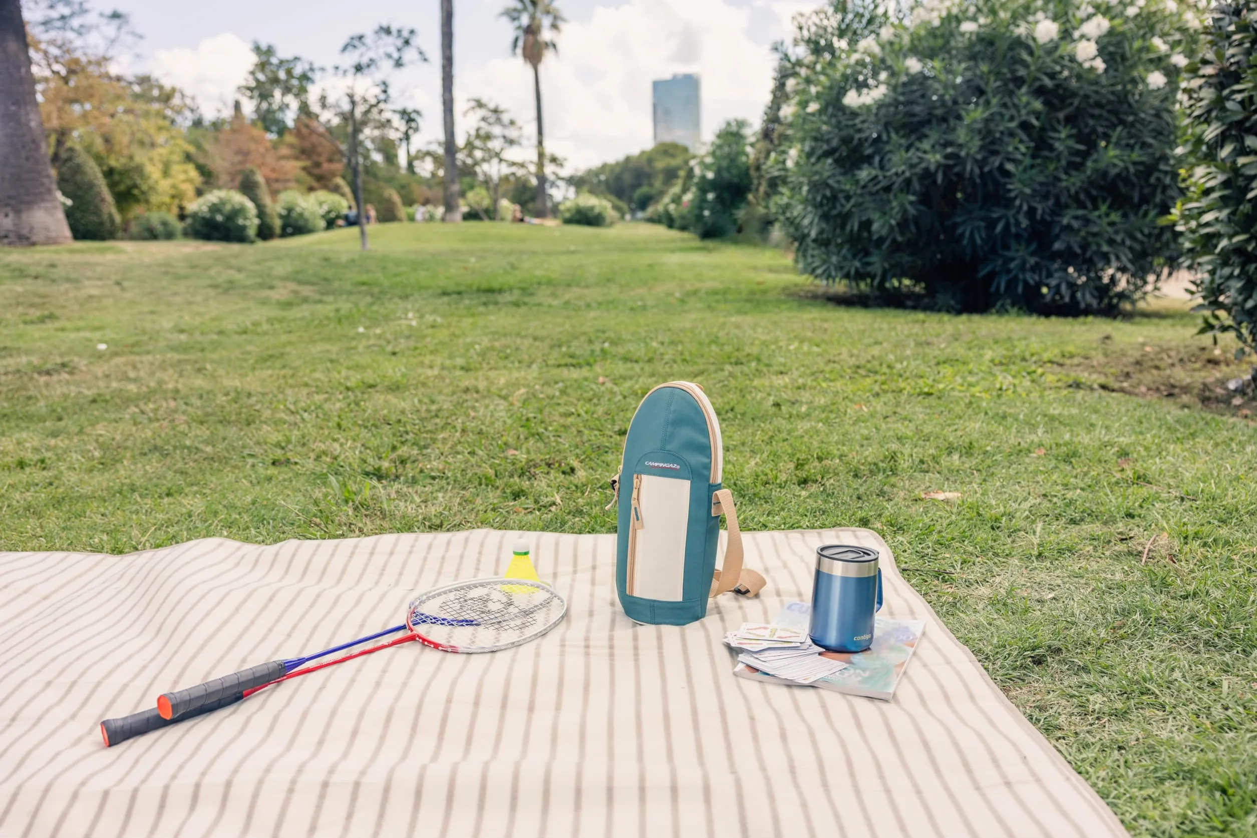 Campingaz Enfriador de Botellas Plegable Fold'n Cool 1,5 L | Portabotellas isotérmico Que Mantiene Las Bebidas frías hasta 2 Horas | Ligero y fácil de Transportar | Plegable | Ideal para picnics