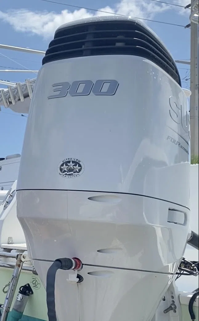 Kit de descarga de conexión rápida fuera de borda para motores de barco Mercury, Suzuki, Yamaha y Honda, adaptador de descarga marina con junta de carenado y conexión rápida material de nailon relleno
