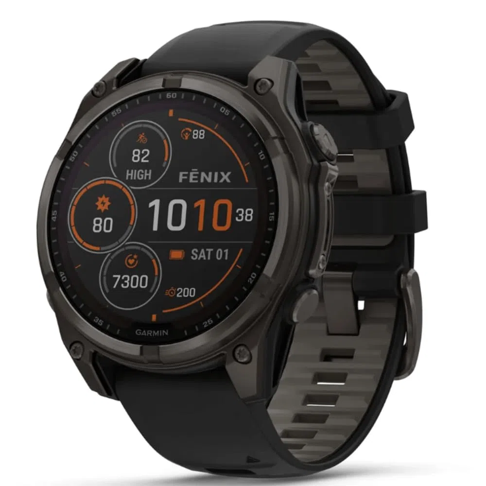 Garmin Fenix 8-47 mm, AMOLED, Saphir, Carbongrau, DLC Titan mit schwarz/kieselgrauem Silikon