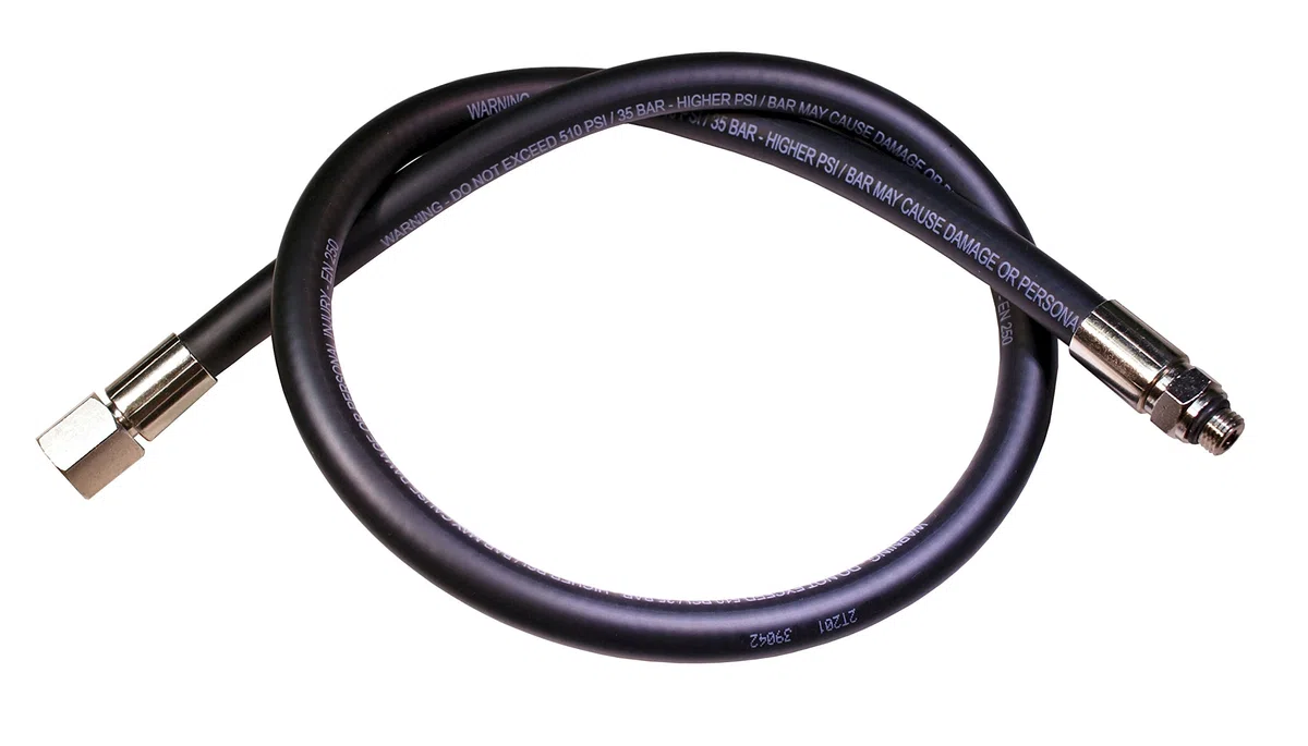 Latiguillo de regulador Negro, EN250. (56 cm)