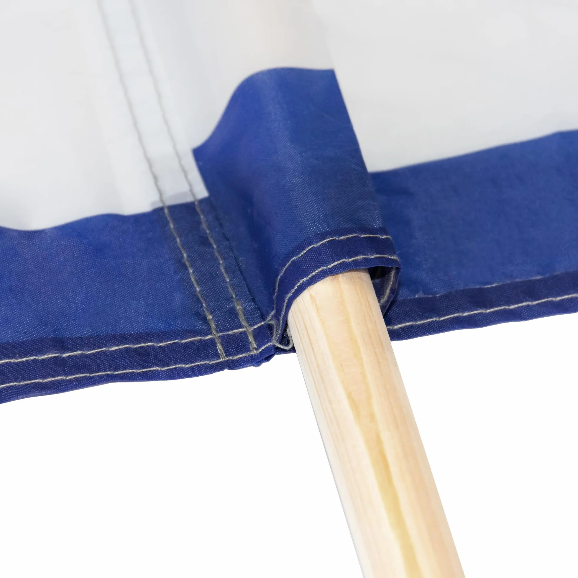 Idena 50058 – Parasol antiviento, Aprox. 800 x 80 cm, en Azul y Blanco, con Correa de Transporte y Correas de fijación, para Playa, Camping y jardín