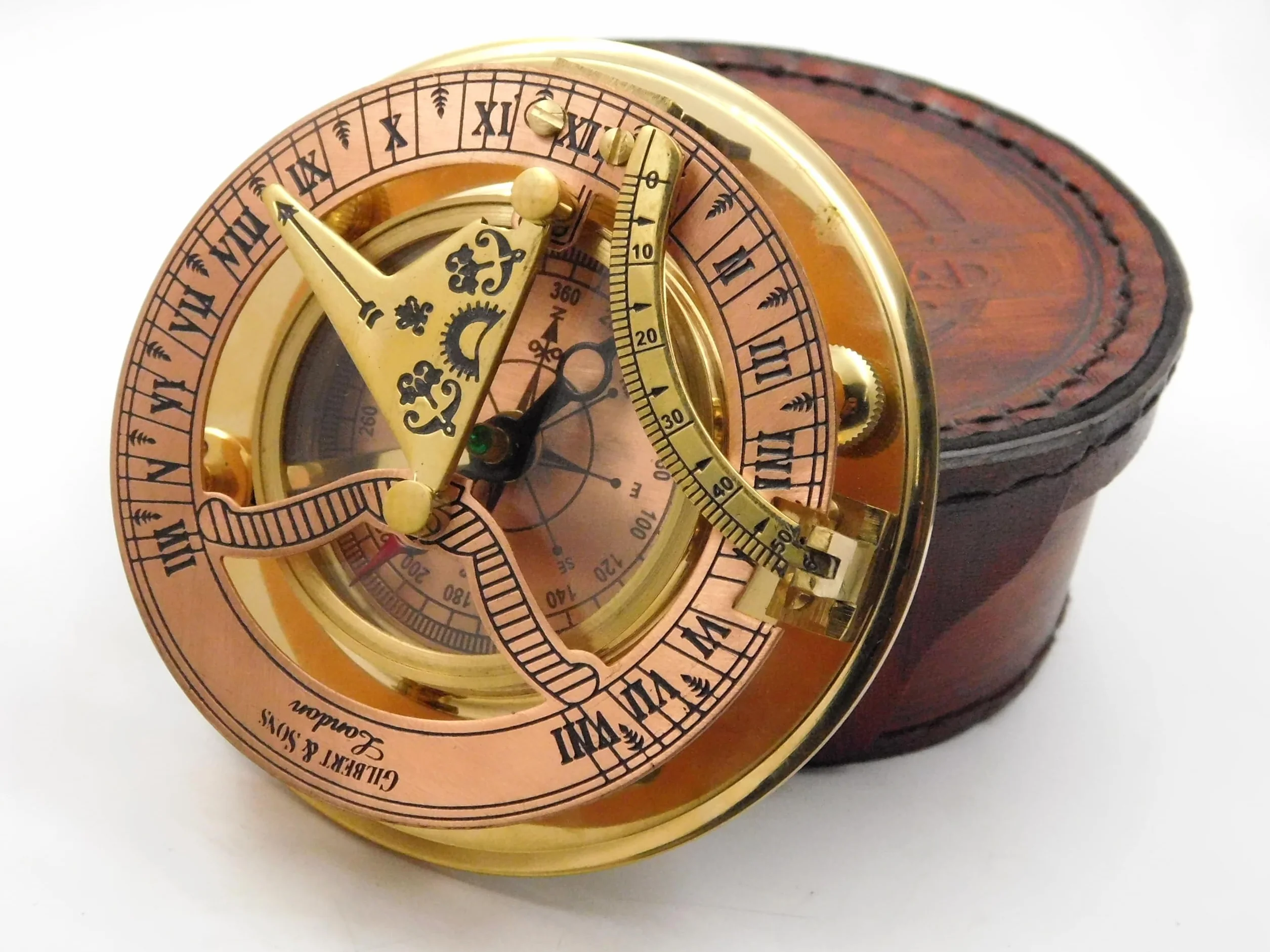 Brújula Sundial de latón antiguo con elegante estuche de cuero