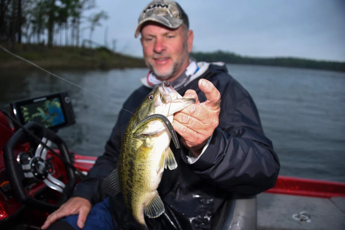 YUM Dinger Classic Worm - Señuelo de Pesca Multiusos de plástico Suave, Paquete de 100 Unidades, 5 Pulgadas
