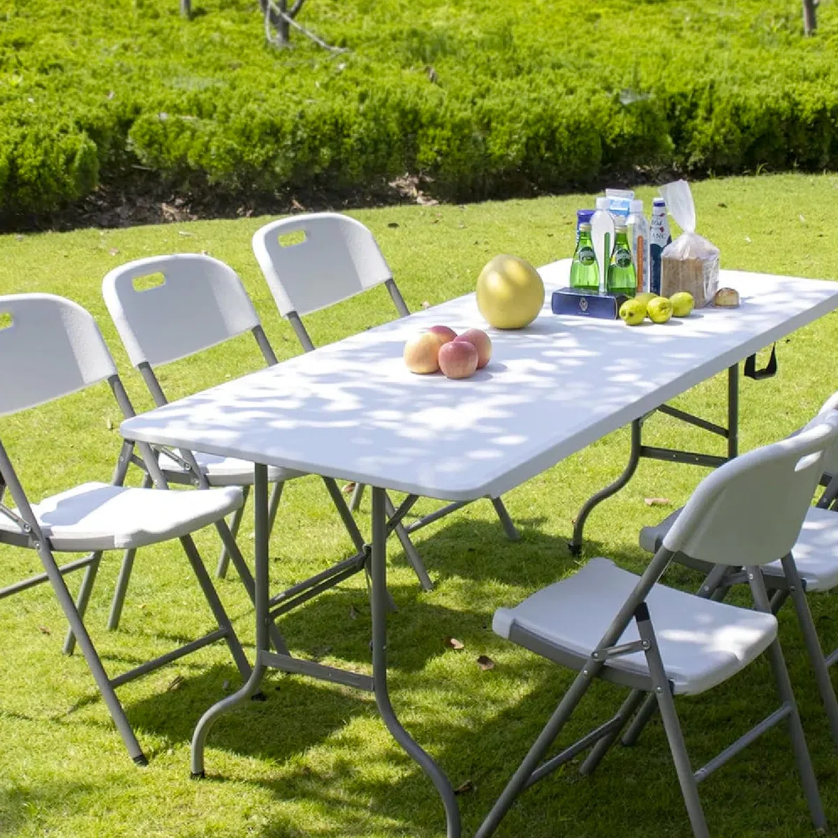 Mesa catering plegable y portátil auxiliar rectangular. 180 x 70 cm – Para 6 personas y 150Kg. Para comedor, salón, camping, escritorio, cocina, jardín, camilla… Exterior e interior. Resina y acero