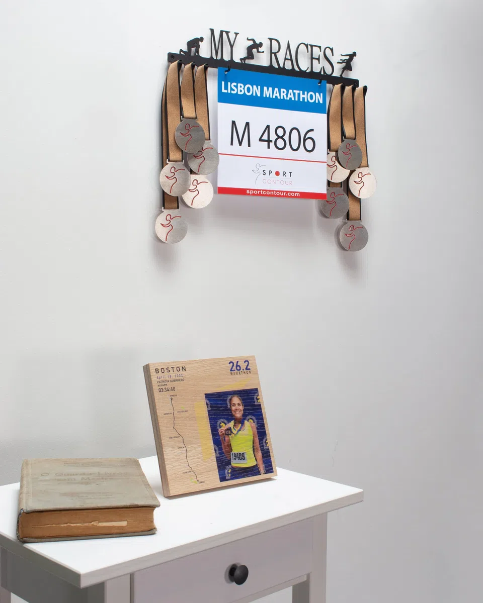 Soporte para medallas y petos de carreras