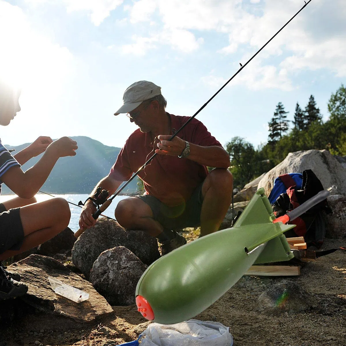 Comederos para Pesca Para Pesca De Carpa Dispensador De Cebo De Pesca Cesta De Alimentación Herramienta De Pesca Trampas De Cebo De Carpa Accesorios De Pesca Cohete Para Alimentación De Carpa