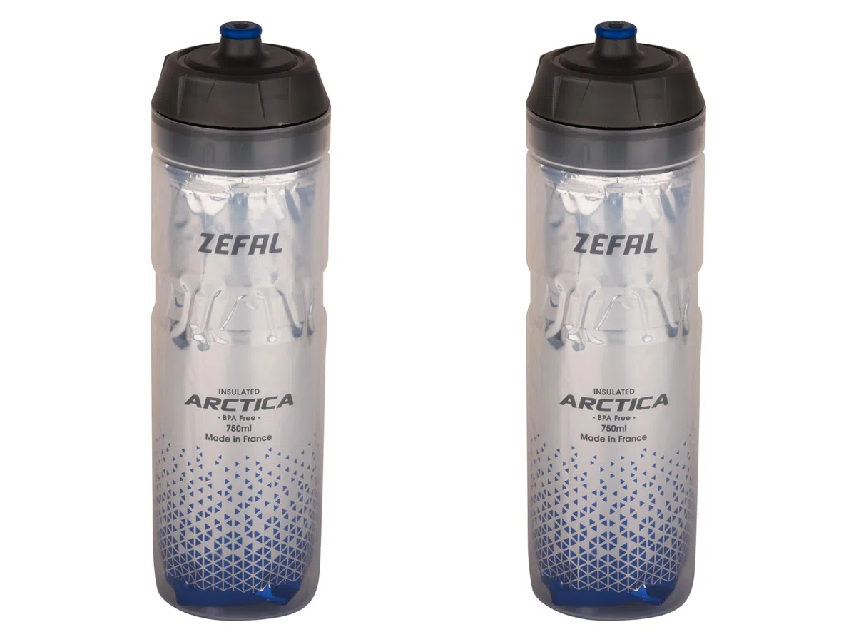ZEFAL Pack Arctica 75 - Lote de 2 bidones para bicicleta 750ml - Bidon Ciclismo Isotermico - Inodoro e impermeable, botella deportiva sin BPA, Plata/Azul, 2 x 750ml