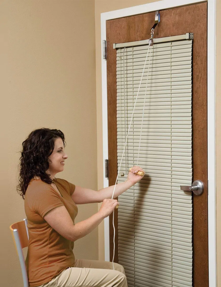 RangeMaster Overhead Shoulder Pulley -Wooden Handles, Metal Door Bracket & Flip Chat by Therapeutic Dimensions
