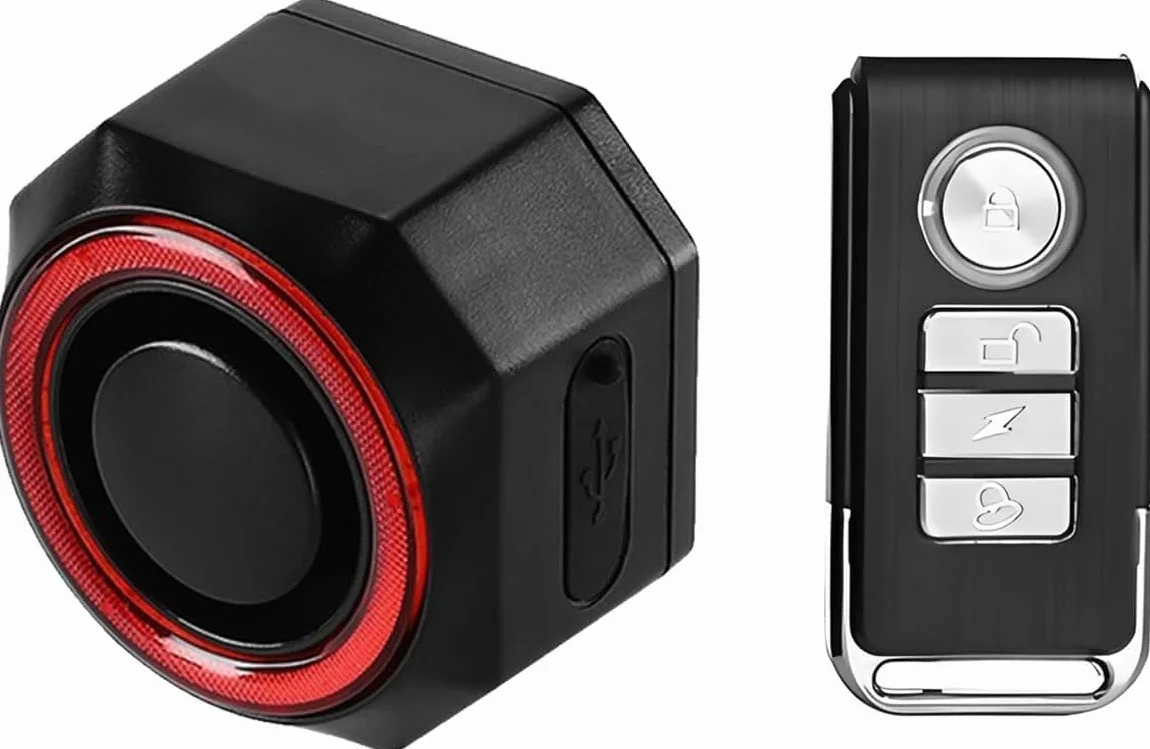 QUMOX SF33R Luz Trasera para Bicicleta con Alarma, Carga USB-C, Luz de Freno Inteligente, IP65 Impermeable, Mando a Distancia, Sirena Antirrobo para Bicicleta, E-Bike, Patinete