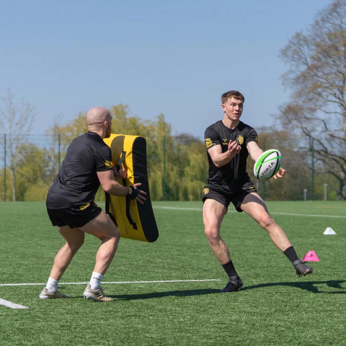 FORZA Title Contact & Push Rugby Pad - Bolsa de contacto de rugby | Bolsa de aparejos para principiantes | Almohadilla de contacto de rugby | Bolsa de entrenamiento de rugby acolchada de espuma |